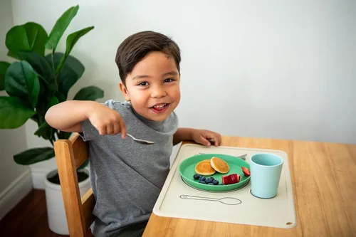 Vista 6 de CHAMOS Manteles individuales de silicona para niños pequeños y niños, mantel individual Montessori, antideslizante (salvia y beige)