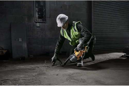 Vista 9 de DEWALT Aspiradora de Mano Inalámbrica de 20V, Aspiradora para Automóvil con Filtro HEPA, 6 Accesorios y Luz LED, Alto Rendimiento Solo en Seco