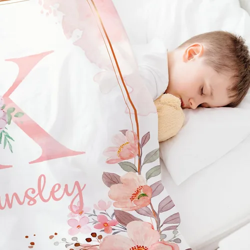 Vista 4 de Manta de bebé personalizada con nombre, manta personalizada con nombre floral para niñas pequeñas, mantas de franela suave, regalo conmemorativo