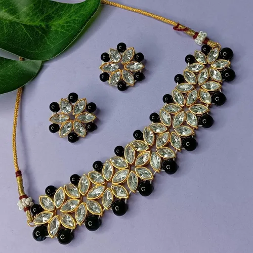 Vista 2 de Efulgenz Indian Bollywood Traditional Faux Kundan Pearl Beads Bridal Wear Necklace Earrings Maangtika Wedding Jewelry Set