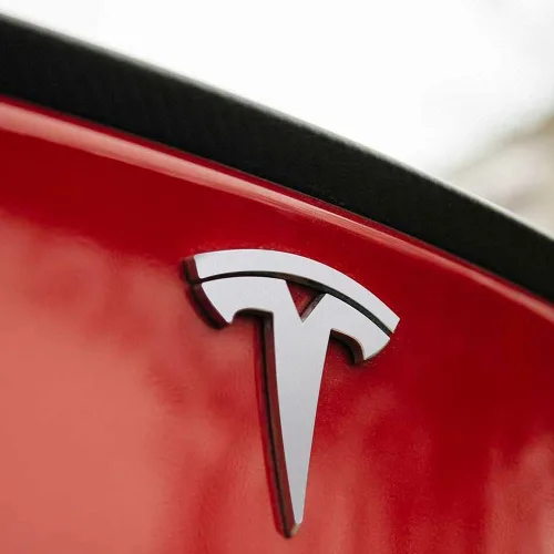 Vista 29 de IPG Compatible con Tesla Modelo 3 Juego de calcomanías (Set de 9 logotipos) Adhesivos para personalizar tu vehículo