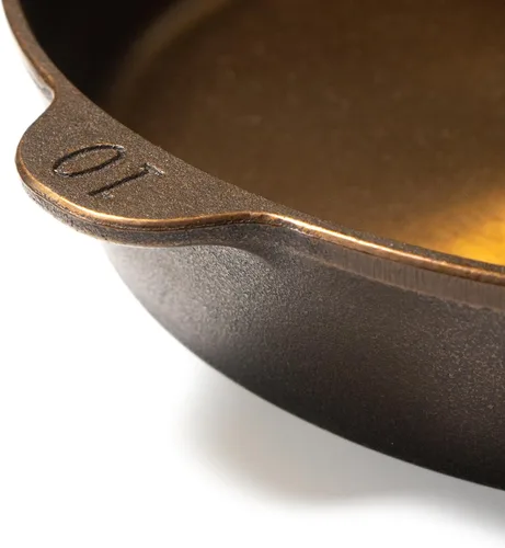 Vista 3 de Lancaster Cast Iron Sartén No. 10 - Sartén de hierro fundido pre-sazonada de herencia de 11-5/8 pulgadas - Fabricada en Estados Unidos
