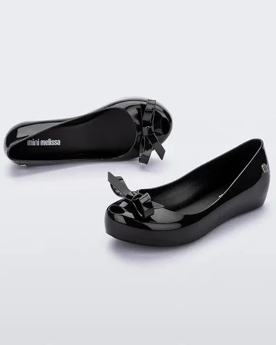 Vista 5 de Melissa Mini colección Ultragirl para niños: zapatos planos cómodos, lindos y flexibles con puntera abierta para niñas