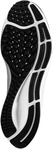 Vista 2 de NIKE RACE - Tenis de correr para hombre, negro, 9