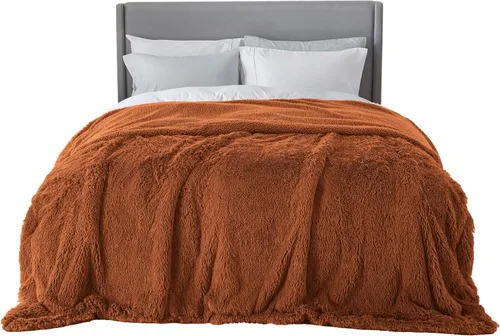 Vista 45 de Bedsure GentleSoft Manta de Tiro de Piel Sintética Esponjosa y Suave para Sofá, Forro Polar Sherpa Suave Regalos Acogedores para Mujeres, Manta