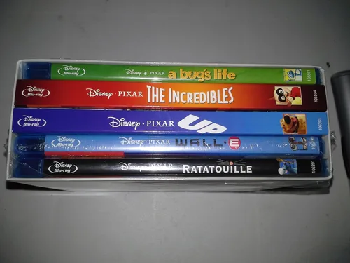 Vista 2 de Disney * Pixar 5 Family Favorites on Blu-ray DVD