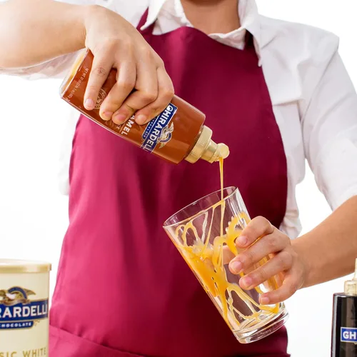 Vista 4 de Ghirardelli Botellas exprimibles - Caramelo, chocolate y chocolate blanco - Juego de 3