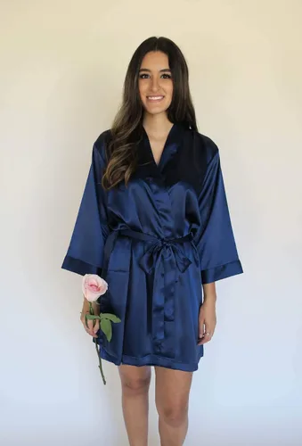 Vista 9 de Women's Personalized Satin Robe For Bridesmaid Bride Wedding Bridal Party Monogram Getting Ready Outfit Short Robe Customize Your Own Monogram