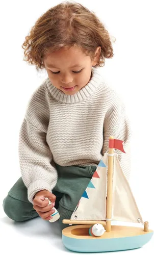 Vista 6 de Tender Leaf Toys - Sailaway Boat - Juego educativo de barco de vela de madera con 2 figuras de animales para niños, promueve el juego imaginativo