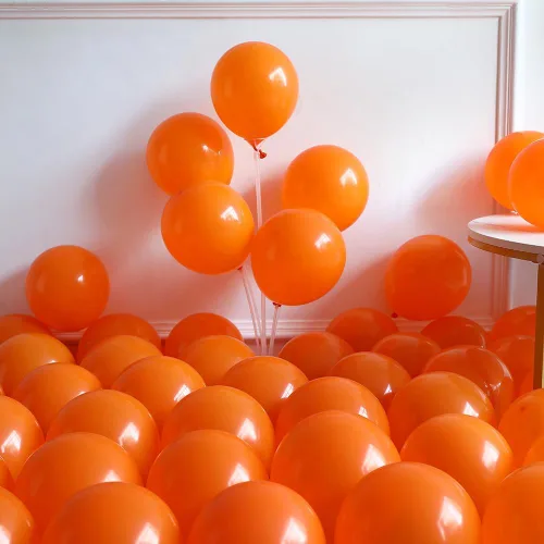 Vista 9 de Tesochye 161pcs Halloween Balloon Garland Kit with Happy Halloween Banner Black Orange Green Purple