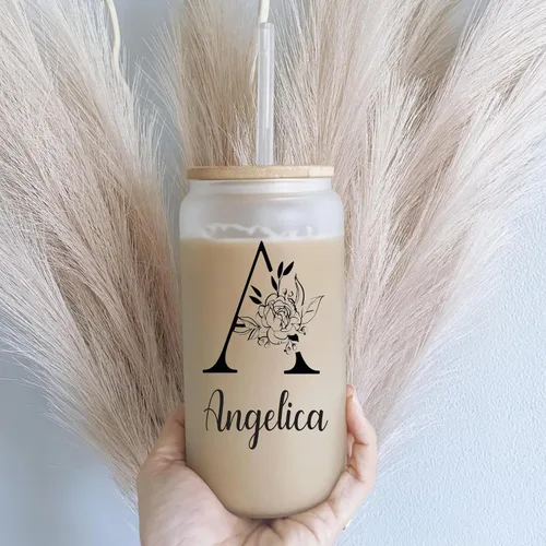 Vista 4 de Regalos personalizados para mejores amigas para mujeres, tazas de vidrio de 16 onzas con tapas y pajitas, taza de café helado, vaso