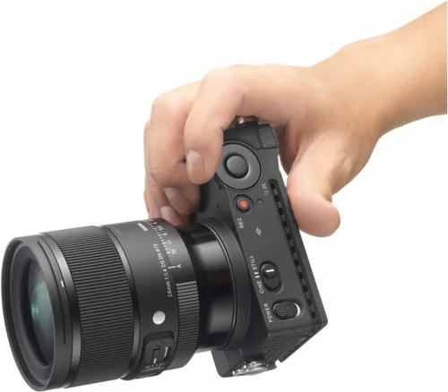 Vista 6 de 0.945 in F1.4 Art DG DN para Sony E Mount
