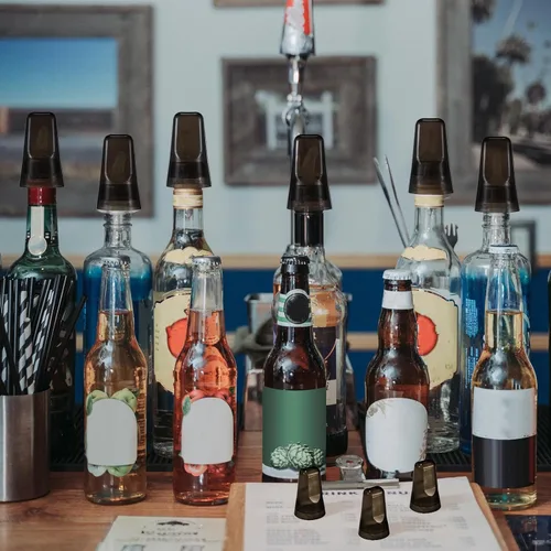Vista 6 de Chengu 24 fundas para botellas de licor, cubiertas de boquilla para botellas, dispensador universal de vertido, tapas de boquilla de goma