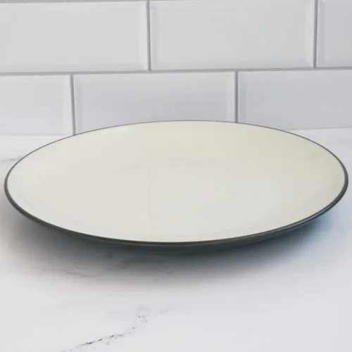 Vista 2 de Noritake Colorwave - Juego de 4 platos de ensalada Coupe de grafito, 8-1/4 pulgadas