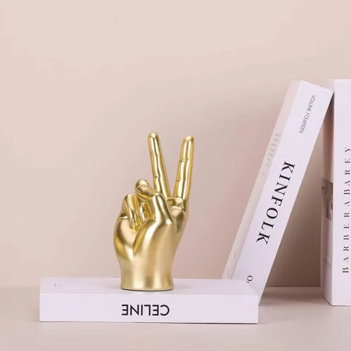 Vista 5 de LCCCK Escultura de mano dorada para decoración de signo de paz, estatua de mano de gesto genial para estantes, regalo extraño escultura funky