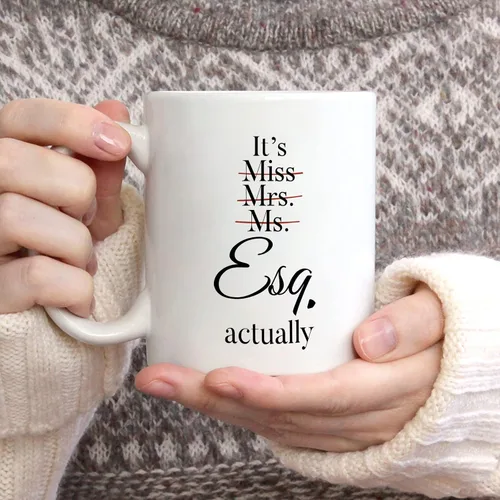 Vista 4 de Shqiueos Taza de 11 onzas, regalos de abogados para mujeres, regalos para examen de abogados, regalo de oficina para abogadas, JD, futura abogada