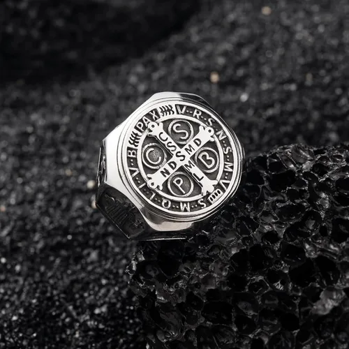 Vista 3 de SOBHART St Christopher George Benedict - Anillo de amuleto religioso de acero inoxidable para hombre, tamaño 8910111213