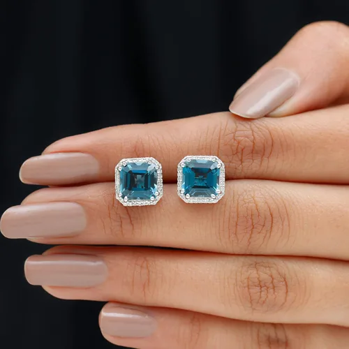 Vista 4 de Pendientes de tuerca con topacio azul Londres de corte Asscher certificados con halo de diamantes 6.50 Cttw Calidad AAA