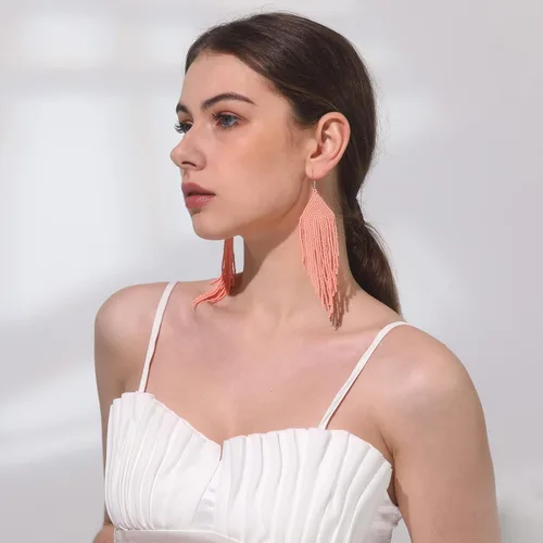Vista 4 de Aretes de borla hechos a mano con cuentas, aretes bohemios con flecos para mujeres y niñas, aretes indios nativos americanos