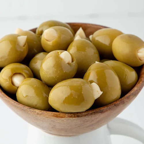 Vista 5 de Grotaminarda Aceitunas Gordal rellenas de ajo Aceituna Rellena de Ajo 20oz/580grs (20 oz 1-Pack)
