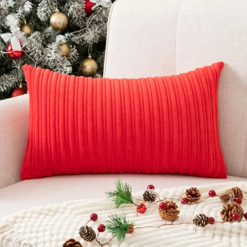 Vista 88 de UGASA - Fundas de almohada decorativas de terciopelo suave y sólidas de Navidad para sala de estar/sofá, 16 x 16 pulgadas, 2 unidades, color burdeos
