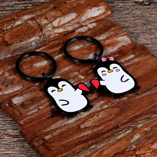 Vista 7 de Regalos de pingüino para parejas, regalos para el día de San Valentín para él, novio, novia, ella, amantes de los pingüinos a juego, lindo llavero