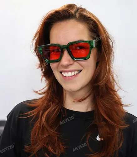 Vista 200 de AIEYEZO Gafas de sol cuadradas para mujeres y hombres, gafas de sol cuadradas con montura gruesa, estilo de diseñador simple