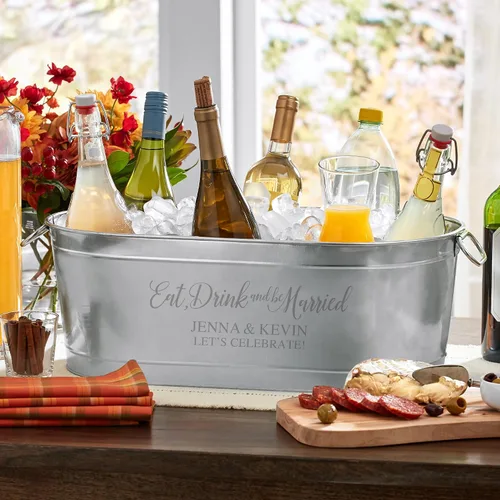 Vista 2 de Let's Make Memories Bañera de bebidas personalizada con soporte, para bodas, recién casados, tina de metal galvanizado, enfriador de bebidas, 5.5