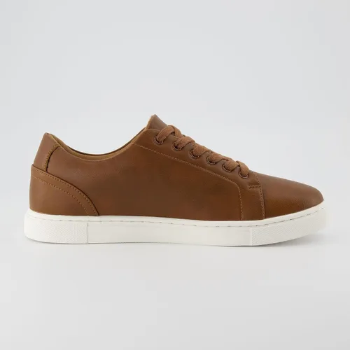 Vista 4 de CUSHIONAIRE Tenis Princeton con cordones y espuma cómoda para hombre
