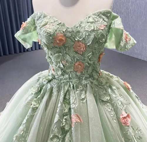 Vista 4 de Mauuwy Vestidos de quinceañera de flores florales de encaje de princesa, vestido de baile de tul brillante hinchado dulce 16 vestidos para fiesta
