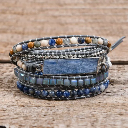 Vista 2 de Ygline Pulsera bohemia hecha a mano, con piedra de cristal, envolvente, de cuero, para mujer