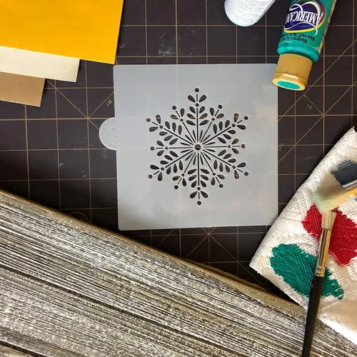 Vista 4 de Plantilla retro de galletas y manualidades de copo de nieve de Designer Stencils