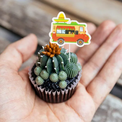 Vista 5 de Hying 40 adornos para cupcakes de fiesta mexicana para niñas y niños, cactus y cigarros, sombreros para cupcakes para fiestas temáticas, decoración