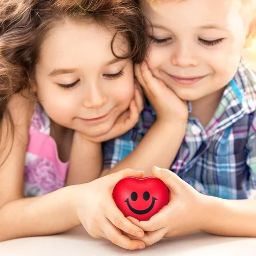 Vista 6 de Yaomiao 48 bolas de estrés con forma de corazón a granel, mini bolas de espuma con forma de corazón, alivio del estrés, juguetes para compañeros