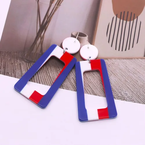 Vista 5 de Regalo del Día de la Independencia, aretes colgantes patrióticos para el 4 de julio, aretes de estrella acrílica, joyería para mujeres y niñas