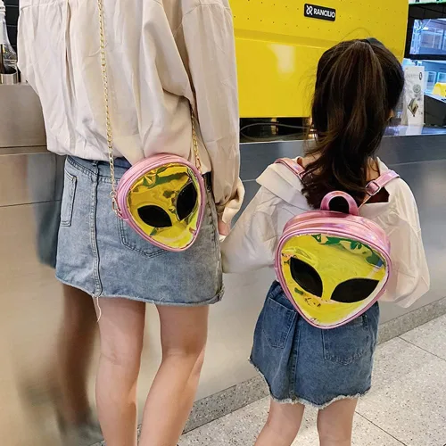 Vista 6 de ZGMYC Bolso cruzado de holograma con patrón alienígena con purpurina y correa de cadena para niños, adolescentes, niñas y mujeres, Rosado
