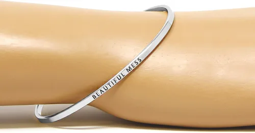 Vista 4 de By you - Brazalete con gancho, pulsera delgada grabada con un mensaje positivo e inspirador