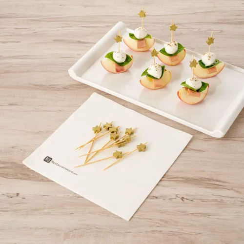 Vista 6 de Restaurantware Pinchos de comida de 3.5 pulgadas, 1000 palitos de canapé con estrella dorada, resistentes, desechables, de madera de bambú