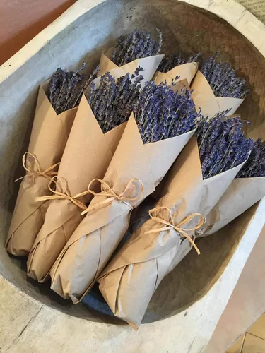 Vista 4 de Dried Lavender Bundle Set of 3– Naturally Dried Lavender Bouquet Farmhouse Home Decor Long Stem Lavender Flowers for Vase, Wedding Decor, Gifts