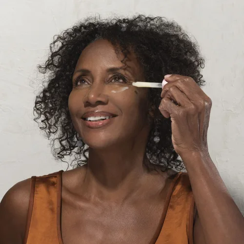 Vista 3 de Suero de retinol Limpio, 100% vegano Suero de retinol antienvejecimiento para la cara, reduce la apariencia de arrugas, líneas, manchas oscuras