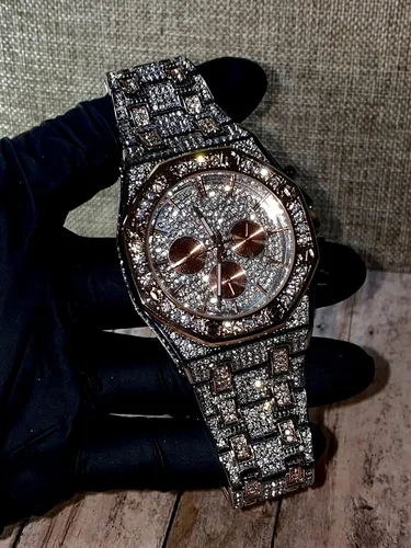 Vista 7 de Reloj de pulsera hexagonal con esfera dorada de 2 tonos para hombre y mujer, pulsera de lujo con diamantes de circonita cúbica, reloj de esfera