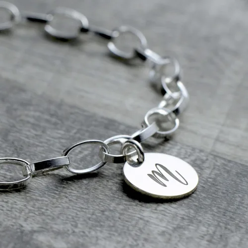 Vista 2 de Personalized Initial Charm Bracelet in Sterling Silver