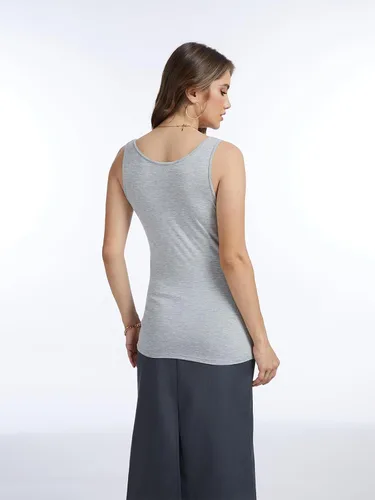 Vista 3 de AMVELOP - Camiseta básica sin mangas para mujer, ropa interior, camiseta sin mangas en paquete de 2-4
