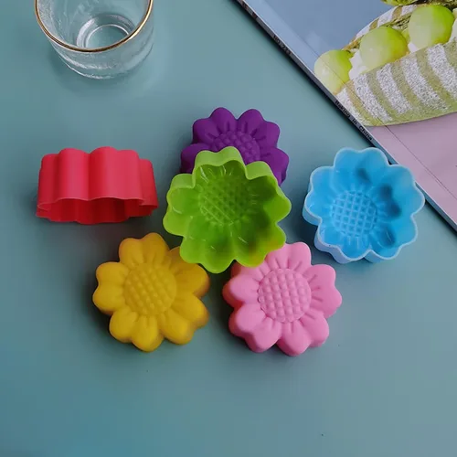 Vista 8 de Moldes de silicona para hornear, paquete de 6, con forma de flor, antiadherentes, fáciles de limpiar