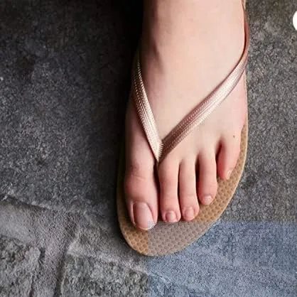 Vista 5 de 50 pares de chanclas a granel para mujeres, invitados de boda, invitados de Bnb, hoteles, fiestas de pedicura y donaciones benéficas