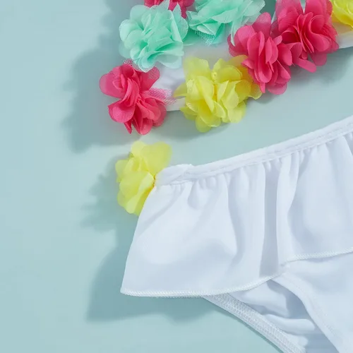 Vista 5 de Yccutest Traje de baño de flores para bebé, 3 piezas, parte superior triangular, parte inferior con volantes, sombrero para el sol, conjunto