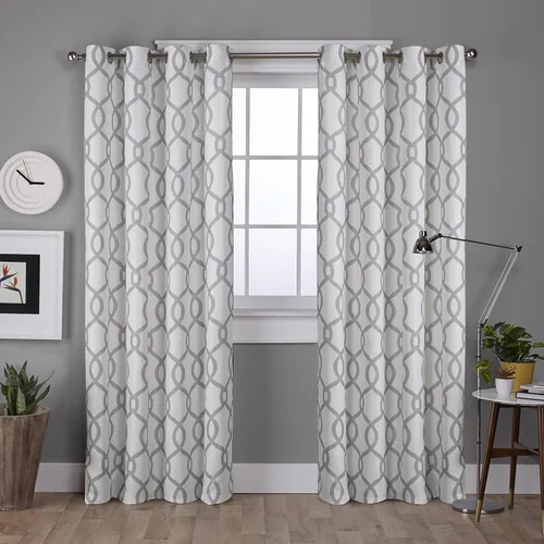 Vista 9 de Exclusivas cortinas de hogar Kochi con ojales en la parte superior del panel.
