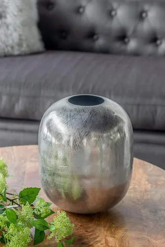 Vista 7 de A&B Home - Jarrón de aluminio plateado con acabado metálico, jarrón decorativo con rayas plateadas, objeto de decoración perfecto para consola, mesa