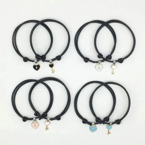 Vista 4 de MileHouse - Pulsera de moda para niñas y mujeres, 1 pieza de bisutería con cierre de llave, diseño de corazón, color negro