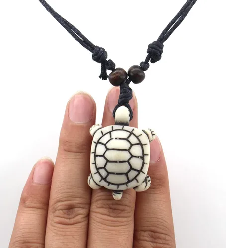 Vista 4 de Collar con colgante de tortuga marina hawaiana para mujeres y hombres, collar de surfista con cordón ajustable, Resina Resina Cuerda, no conocido